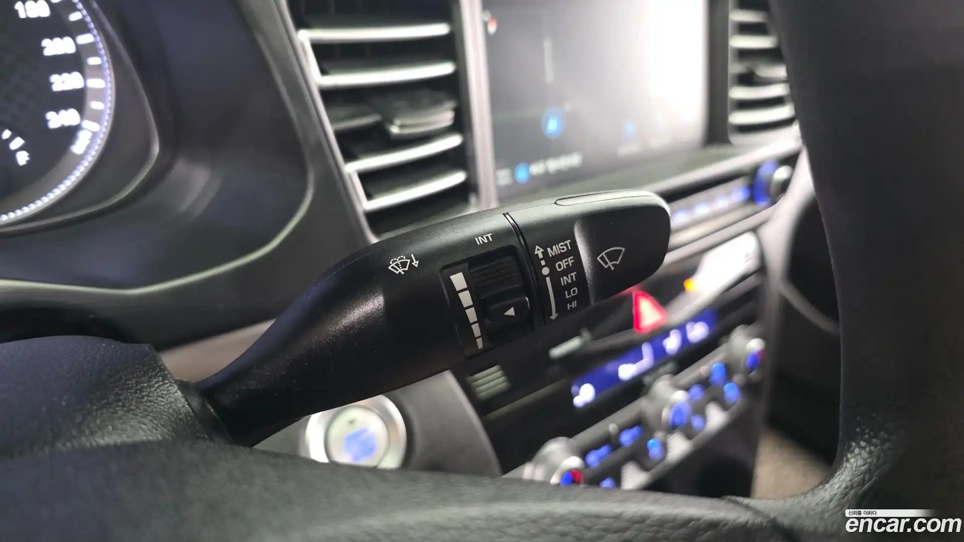 AVANTE Hyundai 2019.11-OPTION-040