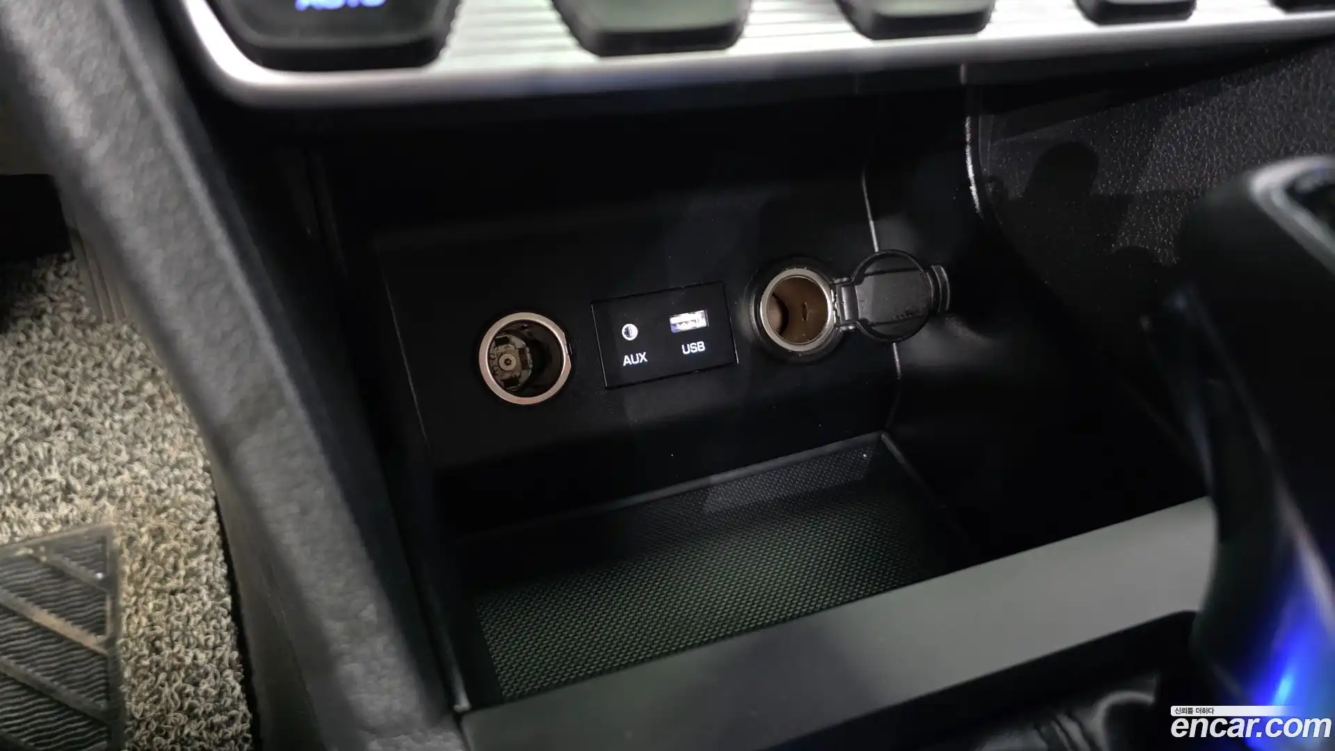 AVANTE Hyundai 2019.11-OPTION-041