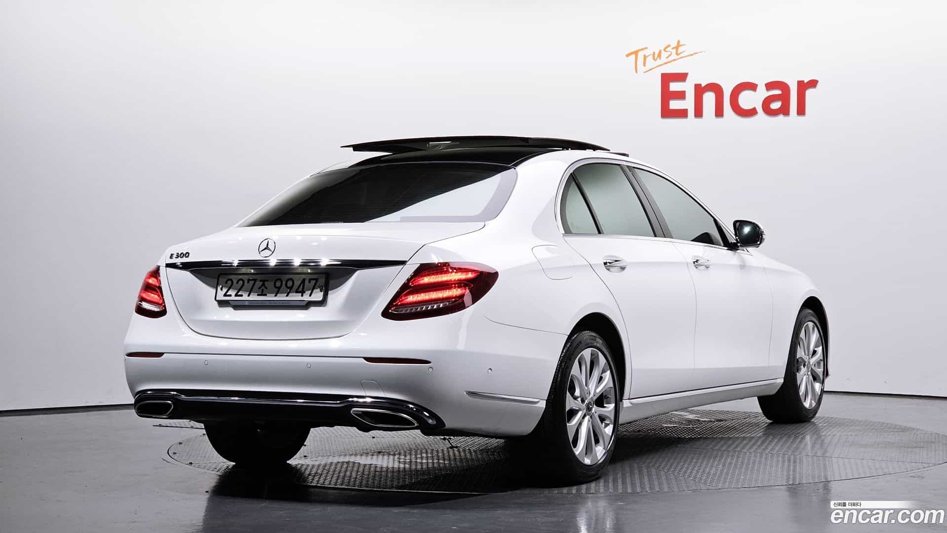 E-Class Mercedes-Benz 2019.8-OUTER-002