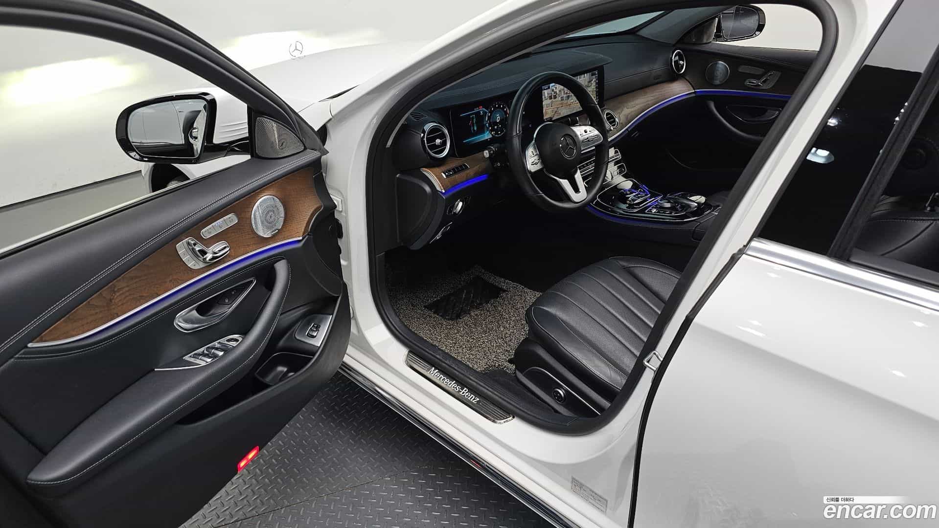 E-Class Mercedes-Benz 2019.8-INNER-010