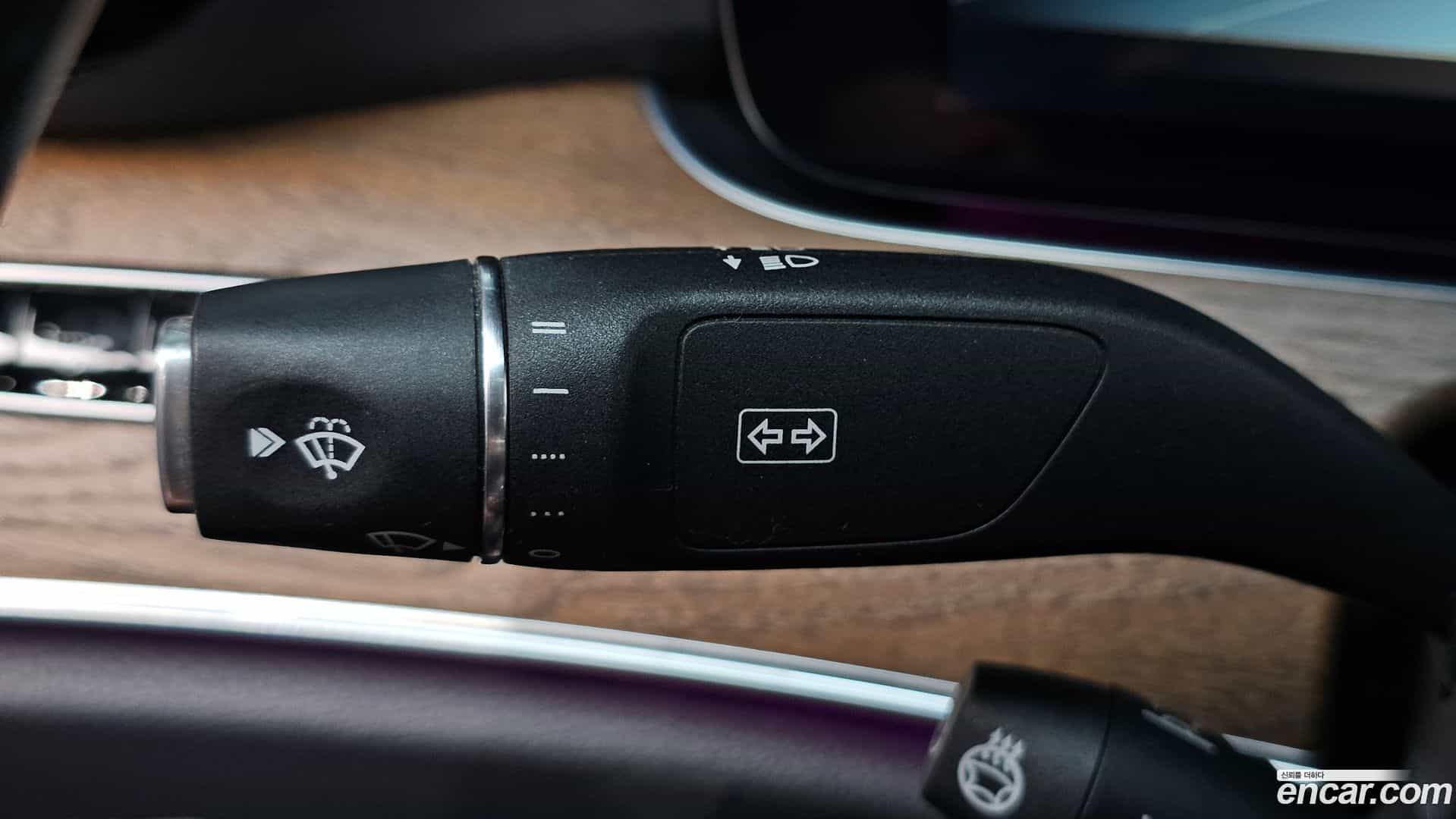 E-Class Mercedes-Benz 2019.8-OPTION-043
