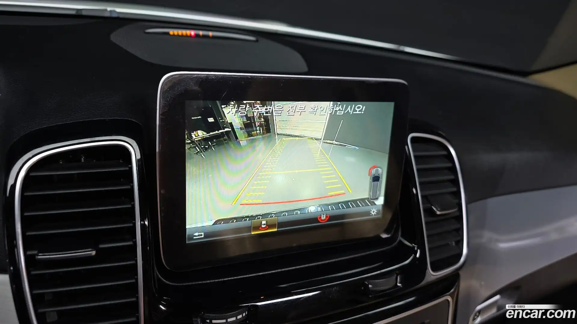 GLE-Class Mercedes-Benz 2018.10-OPTION-018