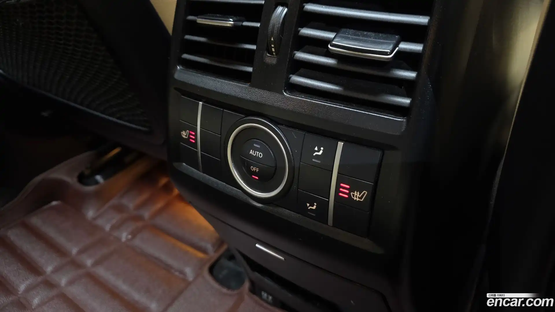 GLE-Class Mercedes-Benz 2018.10-OPTION-022