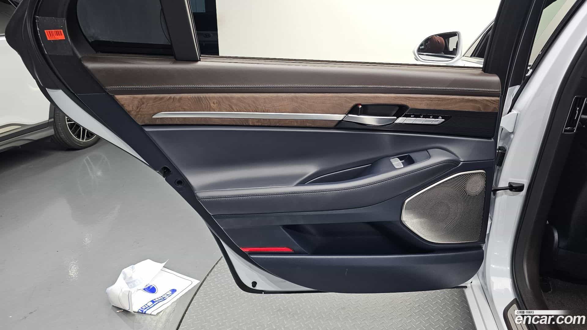 G90 Genesis 2018.10-INNER-035