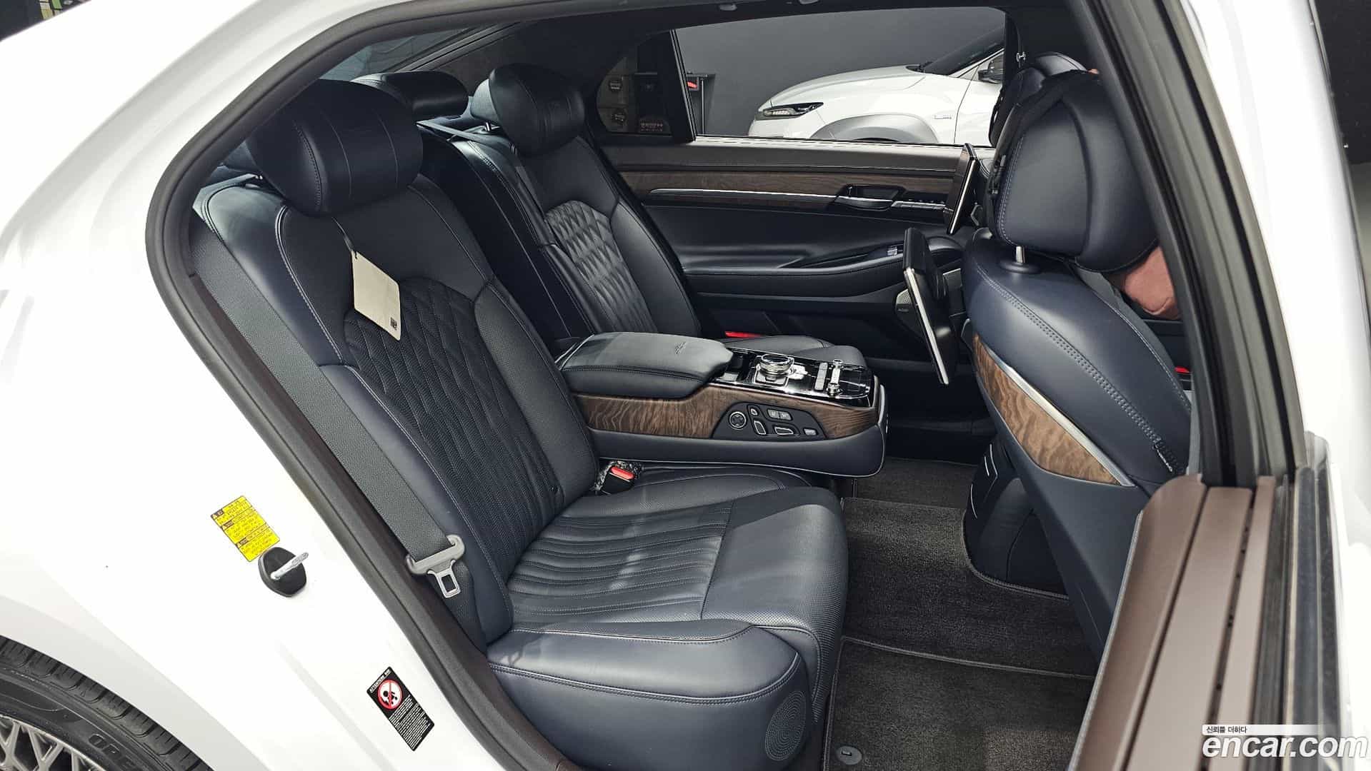 G90 Genesis 2018.10-INNER-036