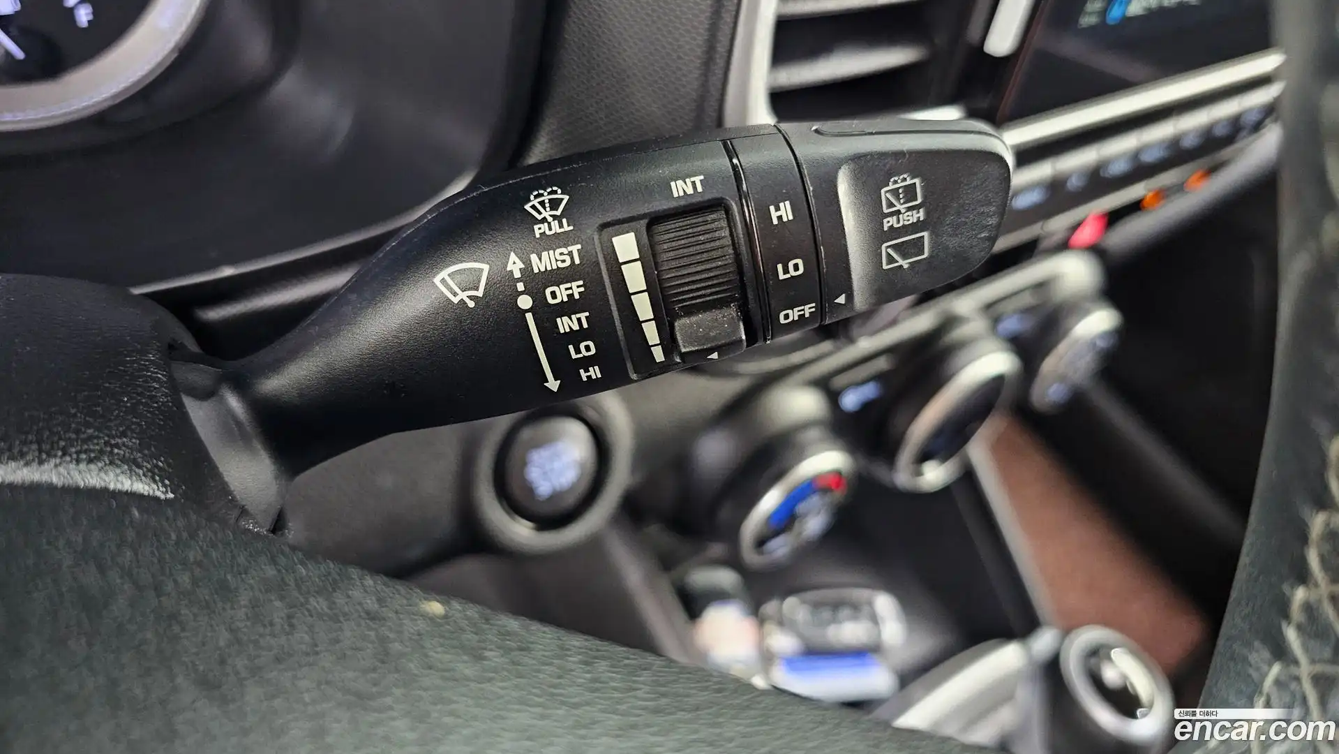 Venue Hyundai 2019.11-OPTION-023