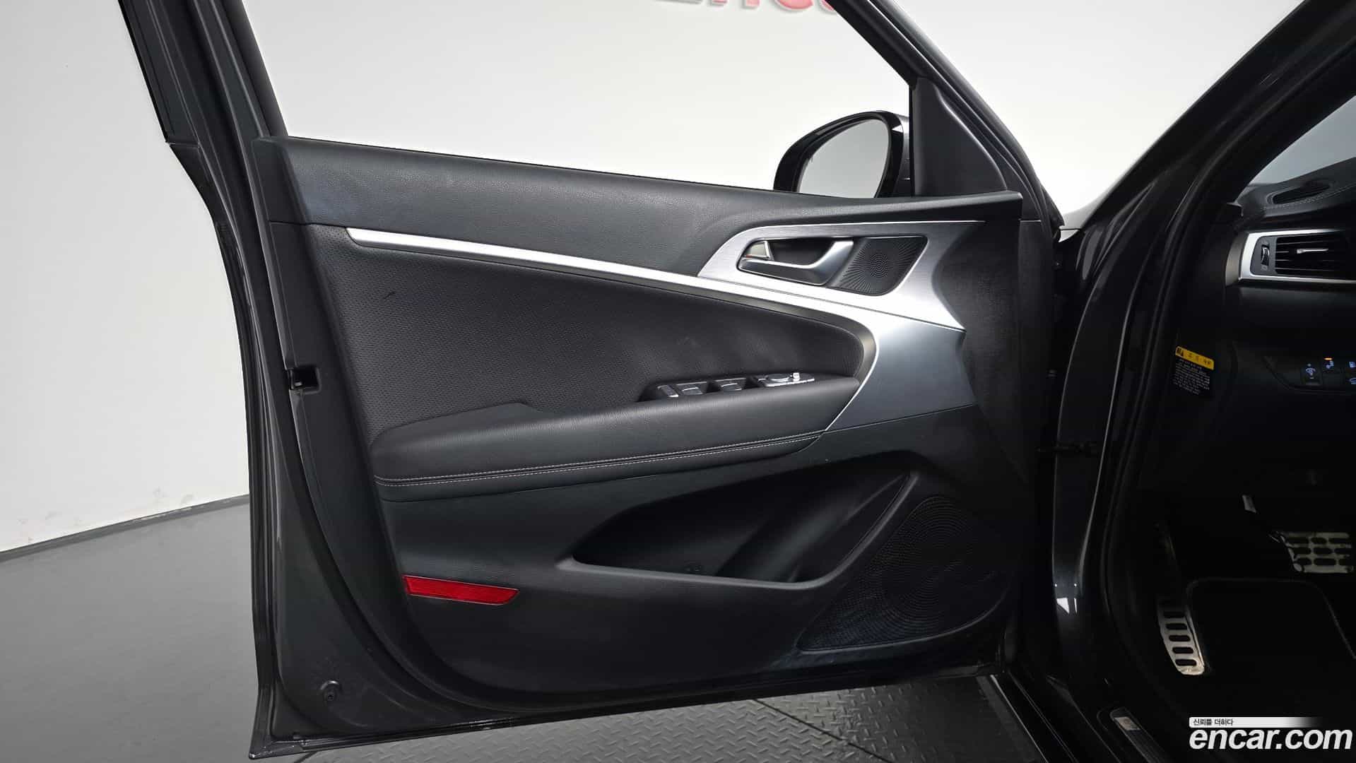 G70 Genesis 2019.9-INNER-034