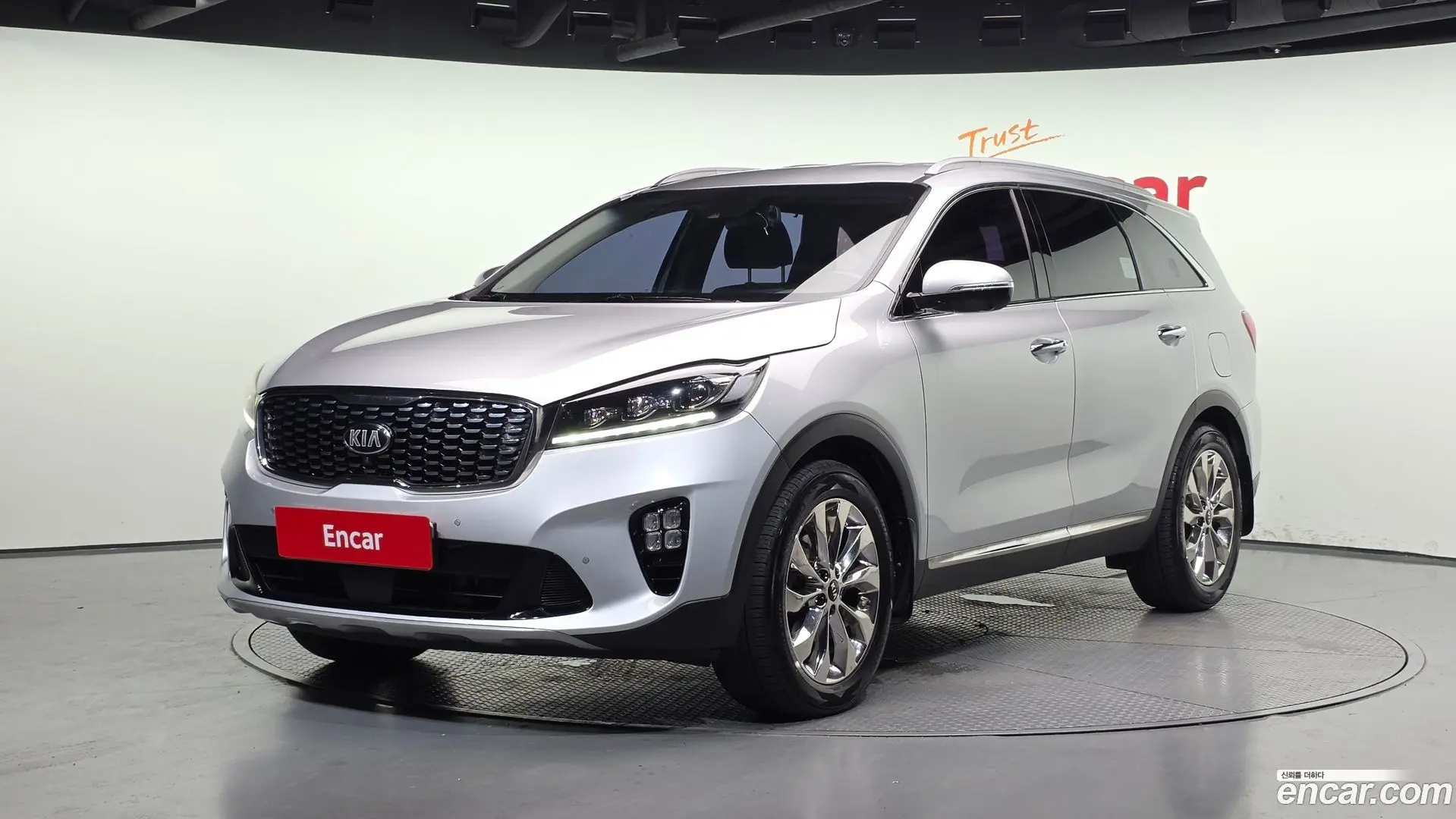Main__Slider__Photo:Sorento Kia 2018.5-0