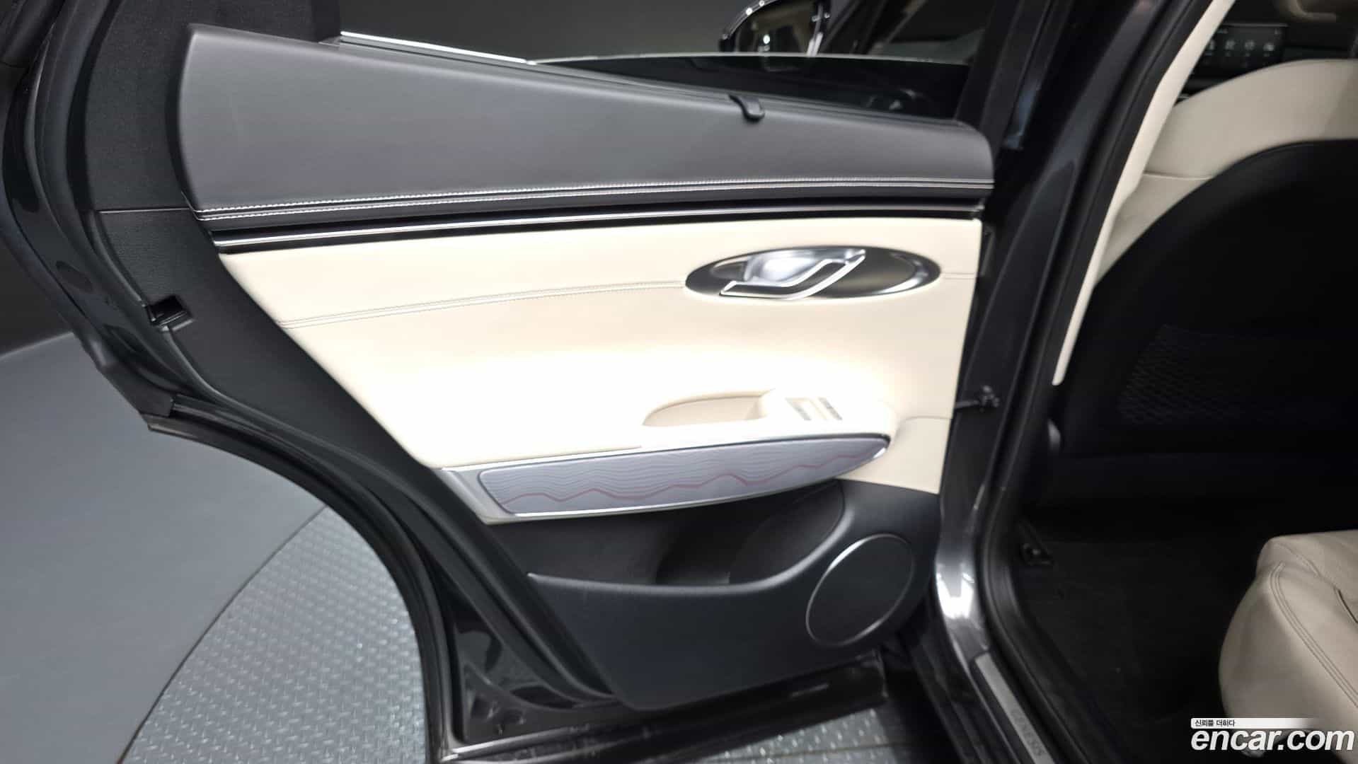 GV70 Genesis 2023.2-INNER-035