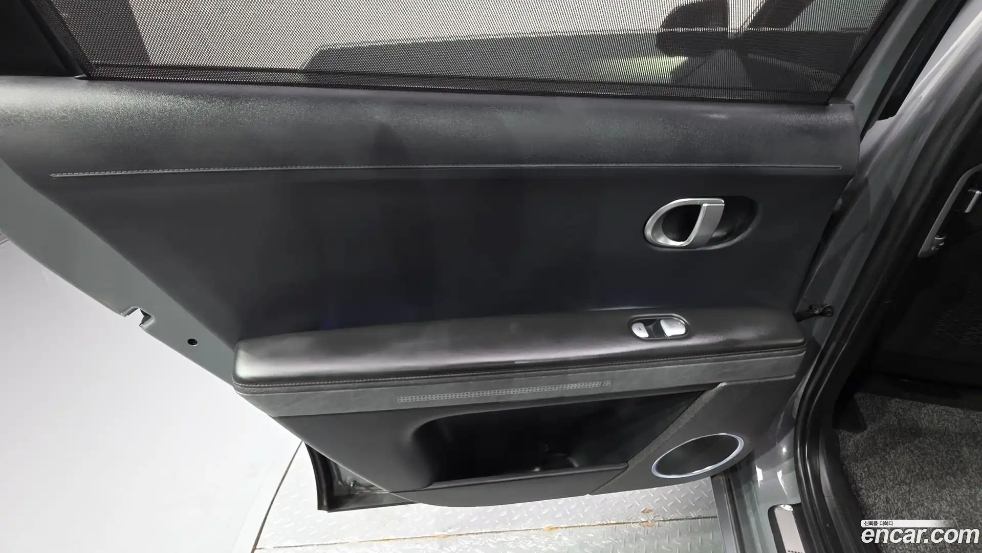 Ioniq5 Hyundai 2022.5-INNER-035