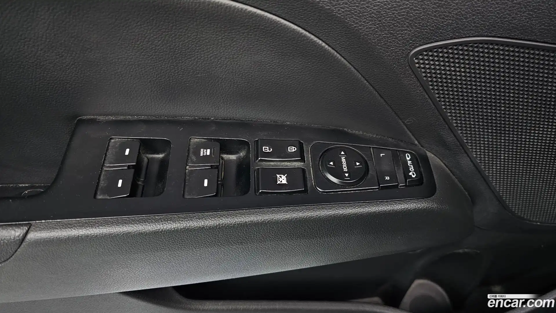 AVANTE Hyundai 2019.10-OPTION-044