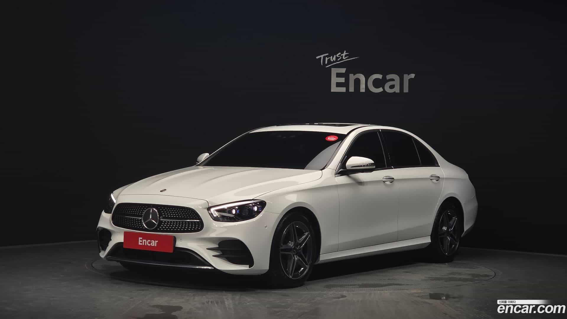 E-Class Mercedes-Benz 2022.11-OUTER-001