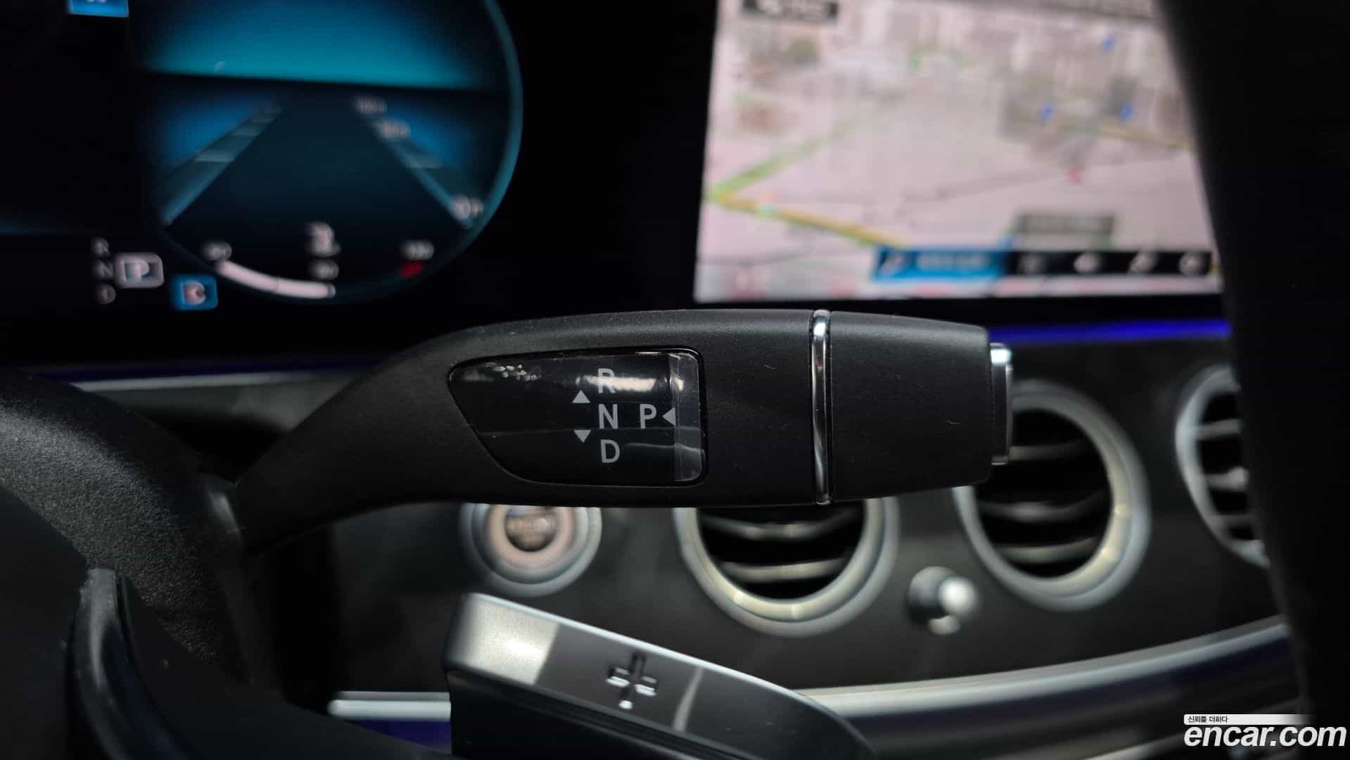 E-Class Mercedes-Benz 2022.11-INNER-009