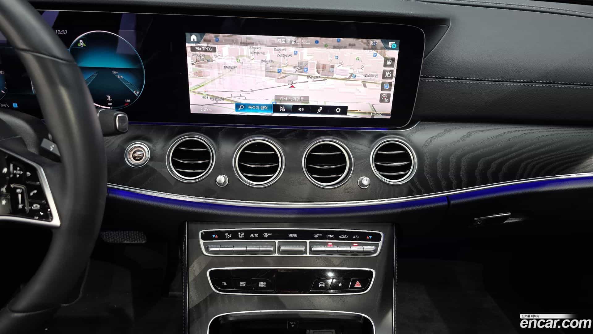 E-Class Mercedes-Benz 2022.11-OPTION-018