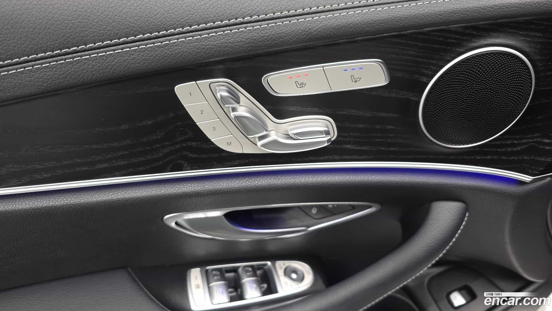 E-Class Mercedes-Benz 2022.11-OPTION-041