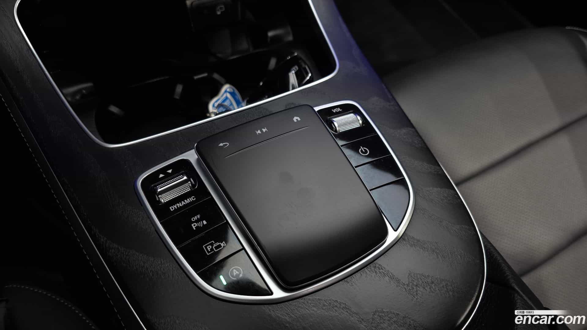 E-Class Mercedes-Benz 2022.11-OPTION-045