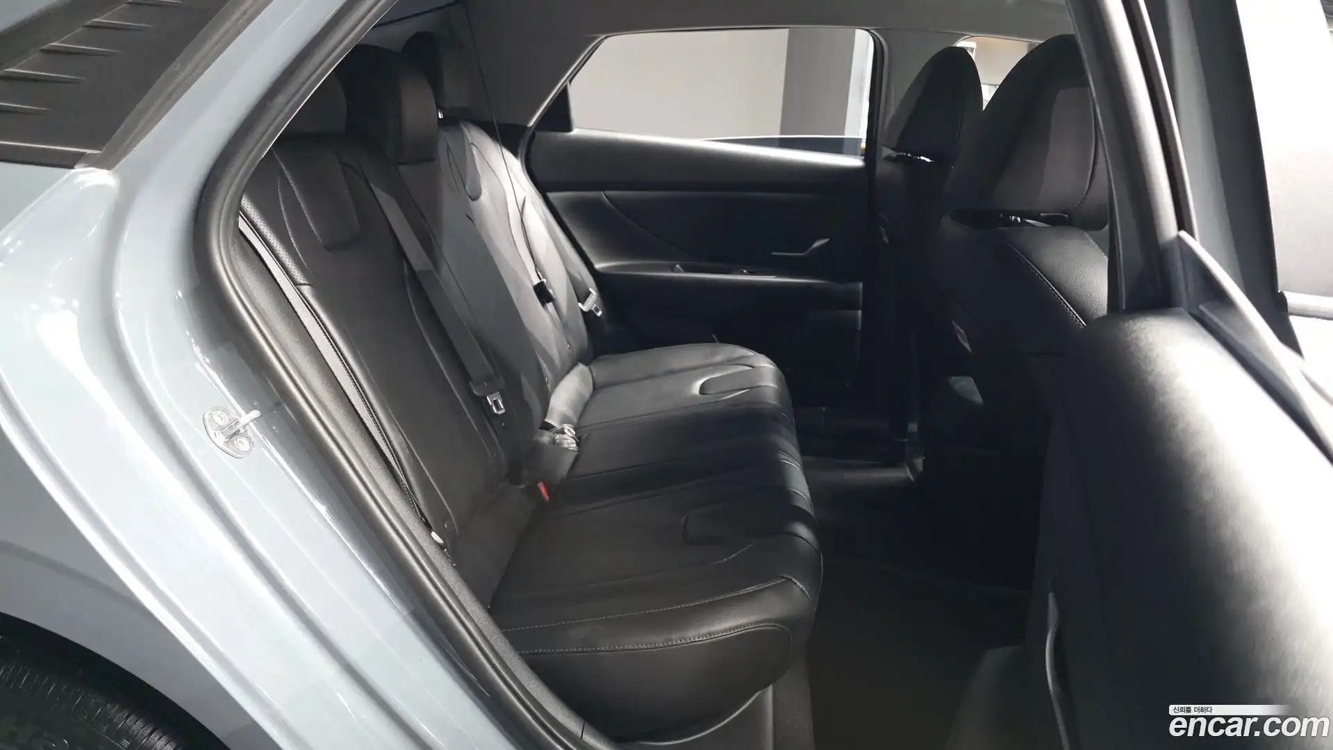 AVANTE Hyundai 2021.10-OPTION-016