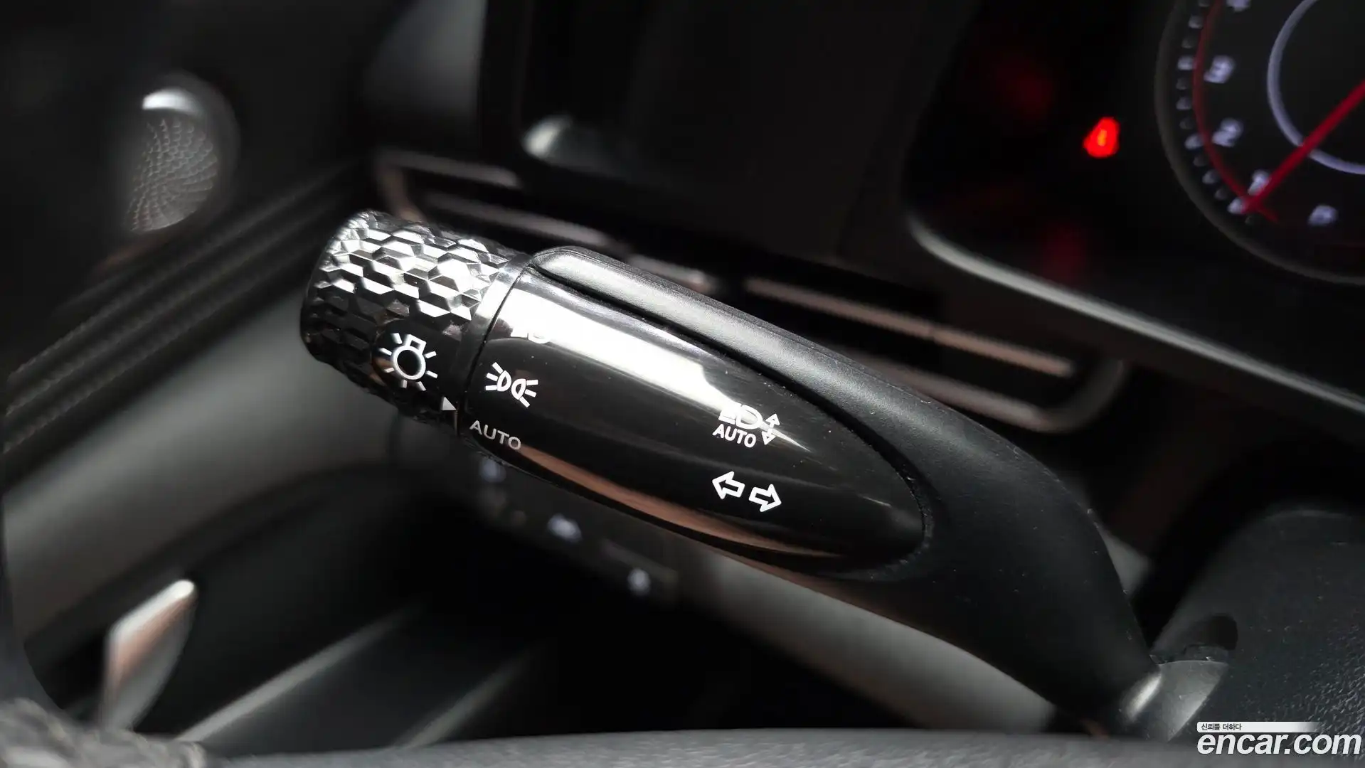 AVANTE Hyundai 2021.10-OPTION-023