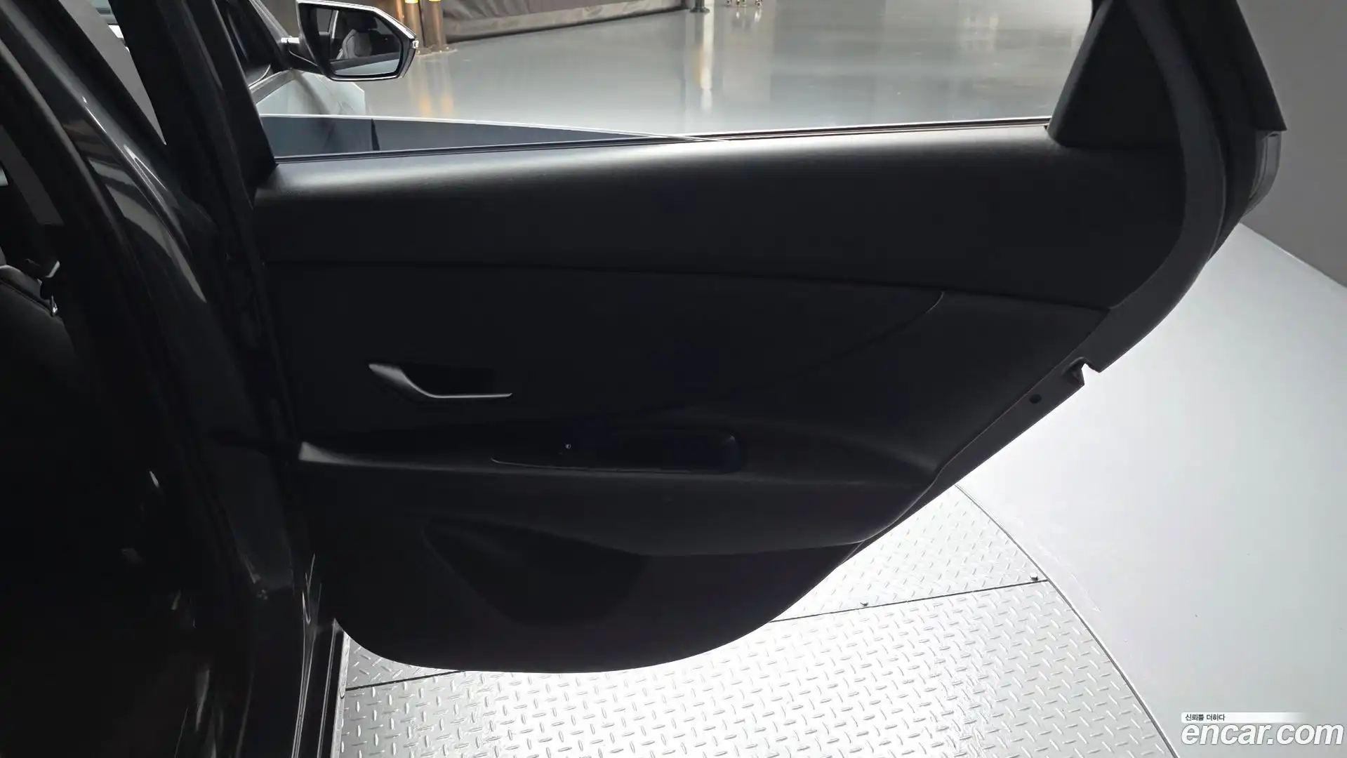 AVANTE Hyundai 2021.10-INNER-035