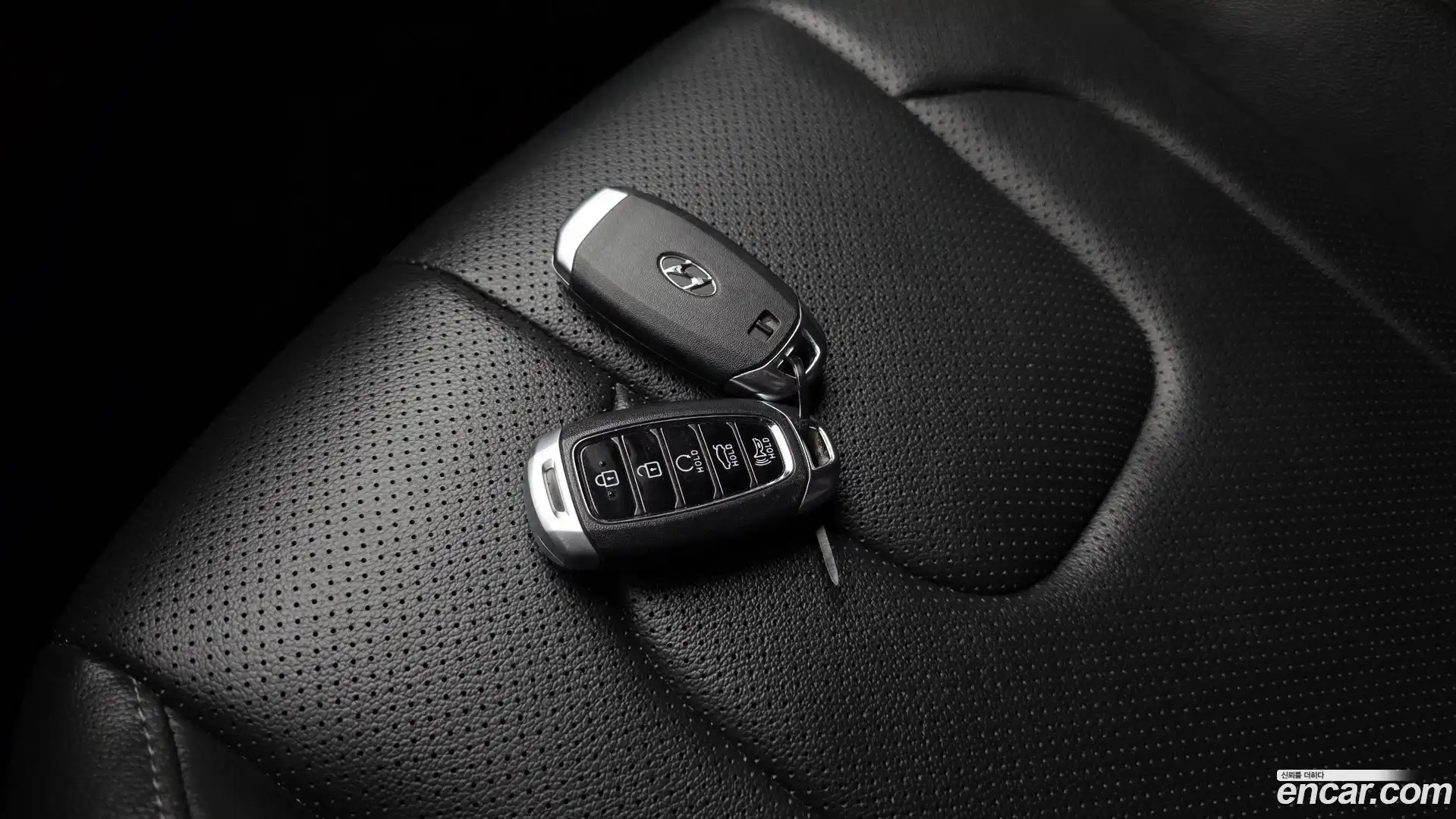 AVANTE Hyundai 2021.10-OPTION-041
