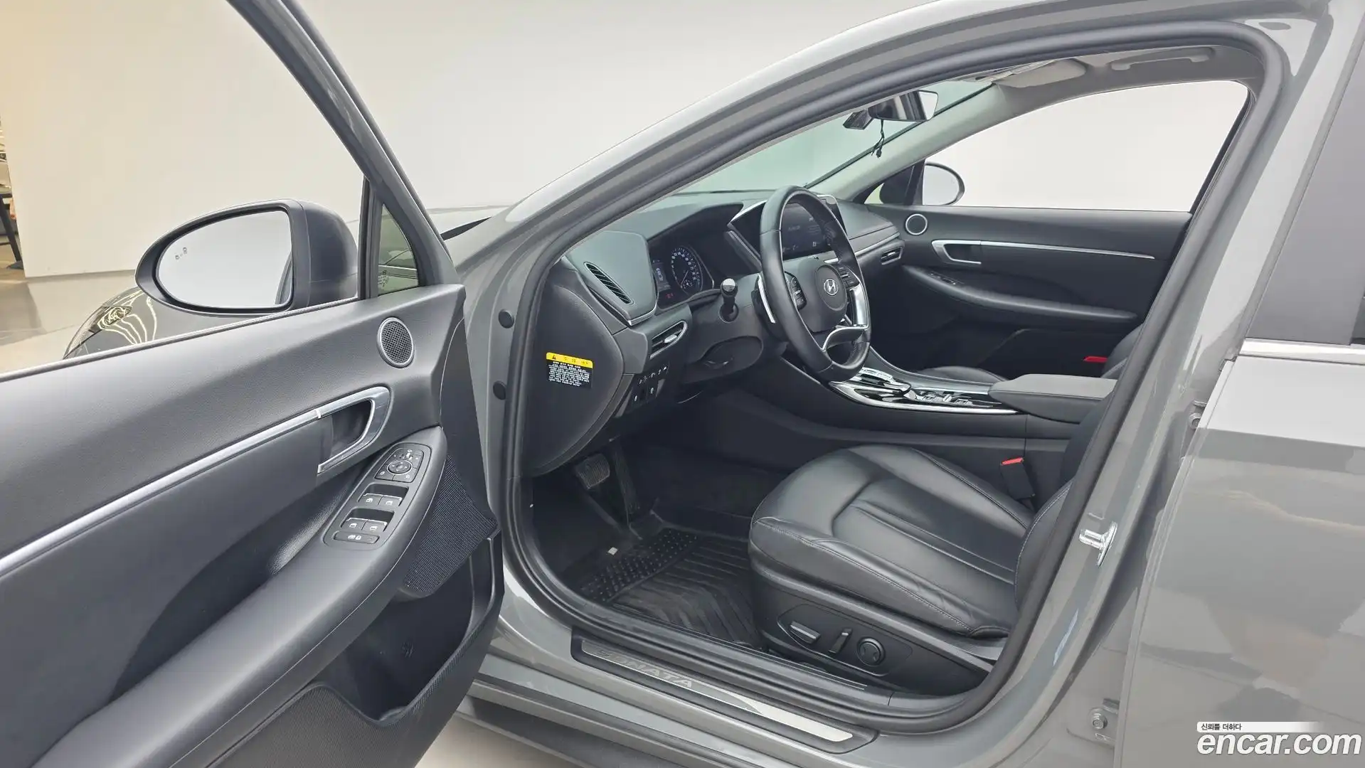 Sonata Hyundai 2020.2-INNER-010