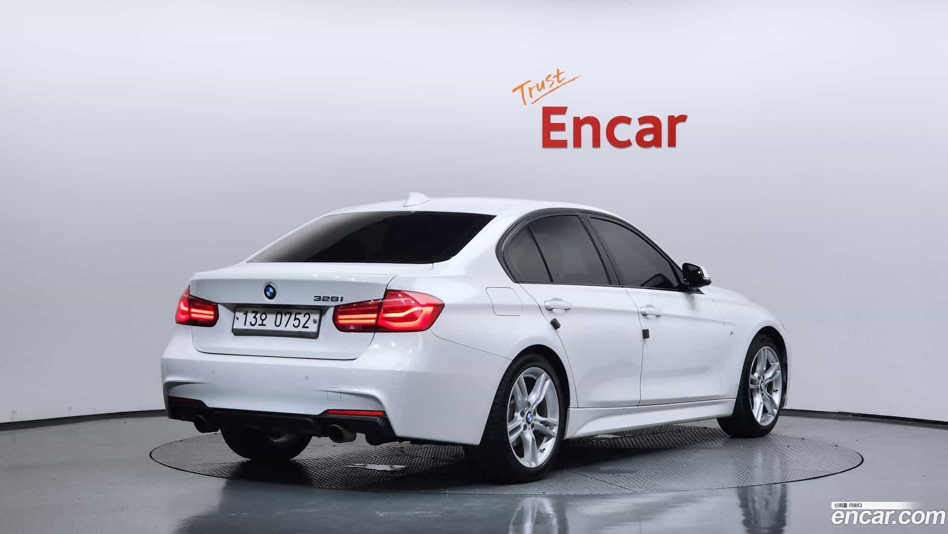 3-Series BMW 2016.5-OUTER-002