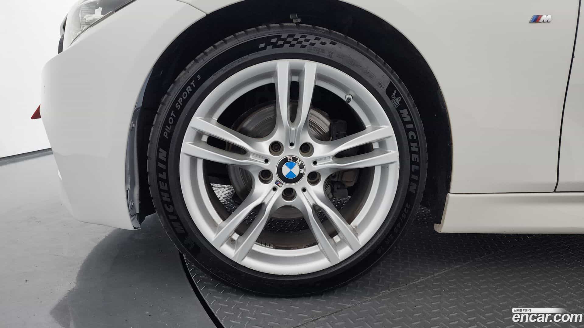 3-Series BMW 2016.5-OUTER-005