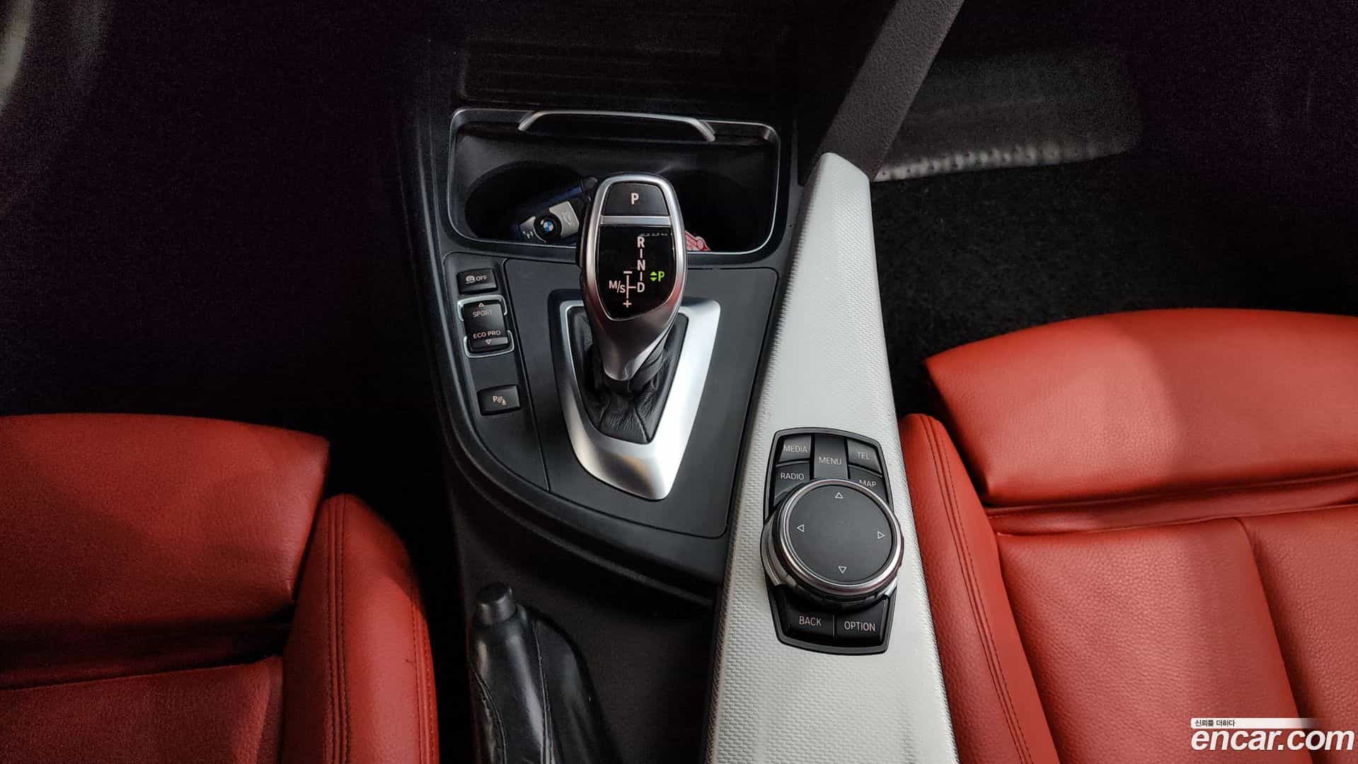 3-Series BMW 2016.5-INNER-009