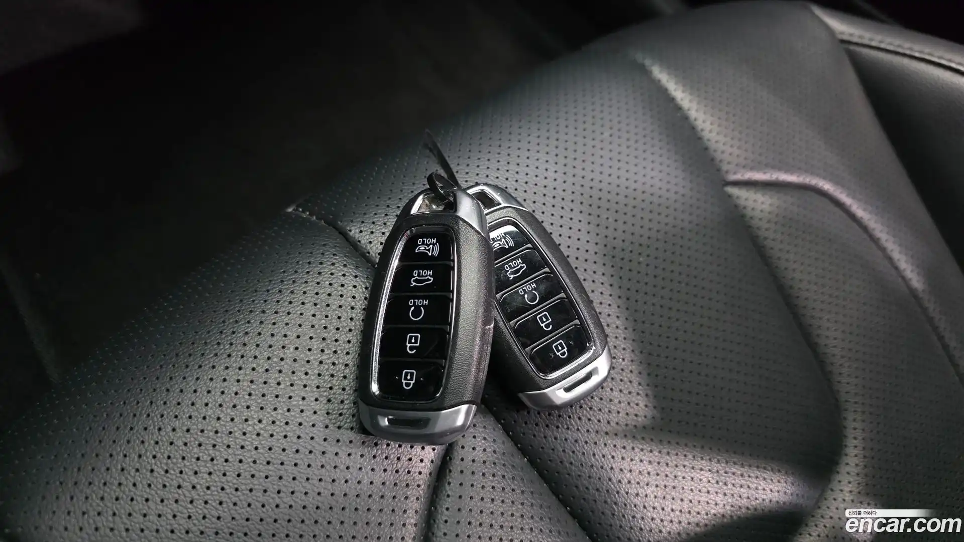 AVANTE Hyundai 2022.10-OPTION-044