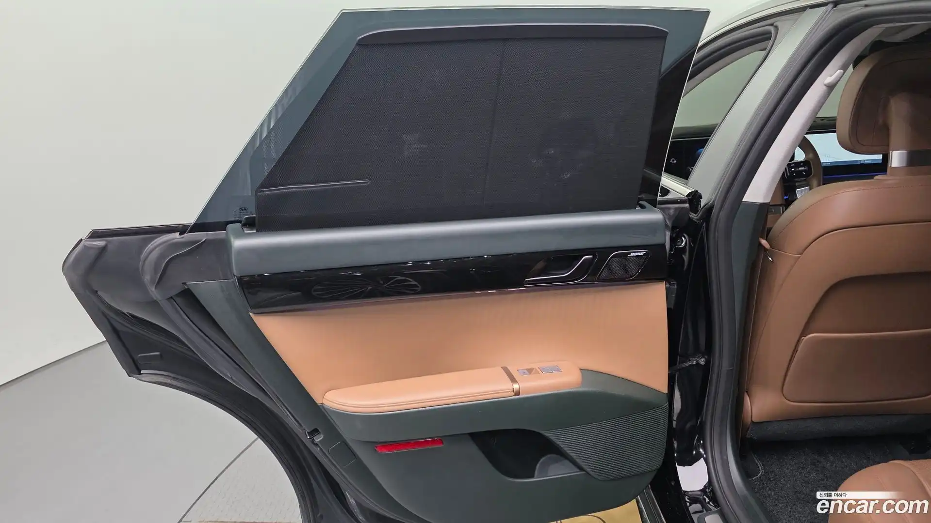 Grandeur Hyundai 2023.1-INNER-035