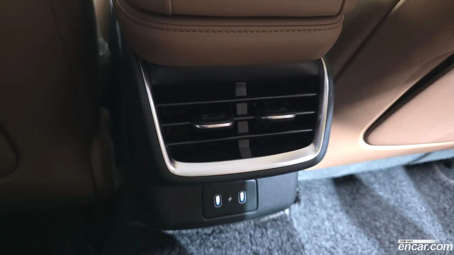 Grandeur Hyundai 2023.1-OPTION-054
