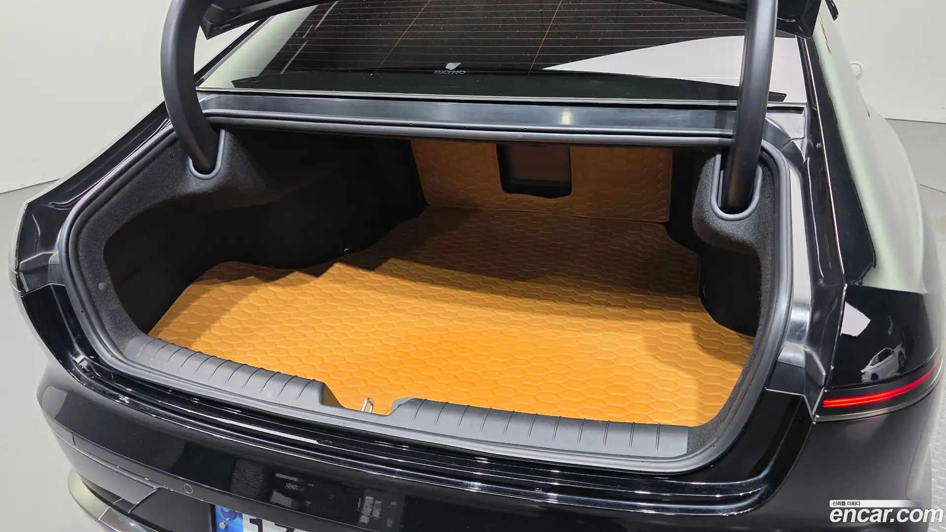 Grandeur Hyundai 2023.1-OPTION-057