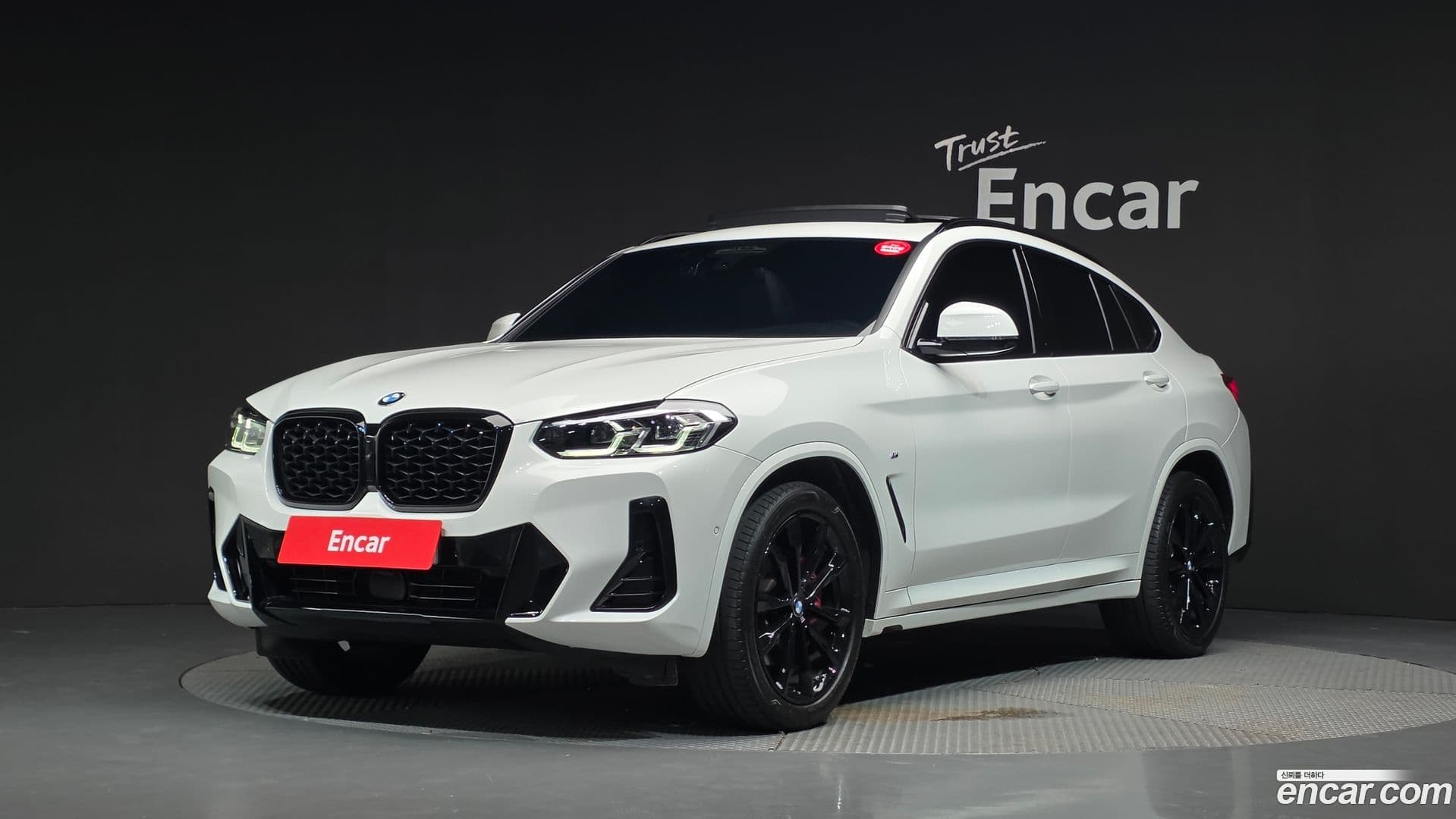 Main__Slider__Photo:X4 BMW 2025.5-0