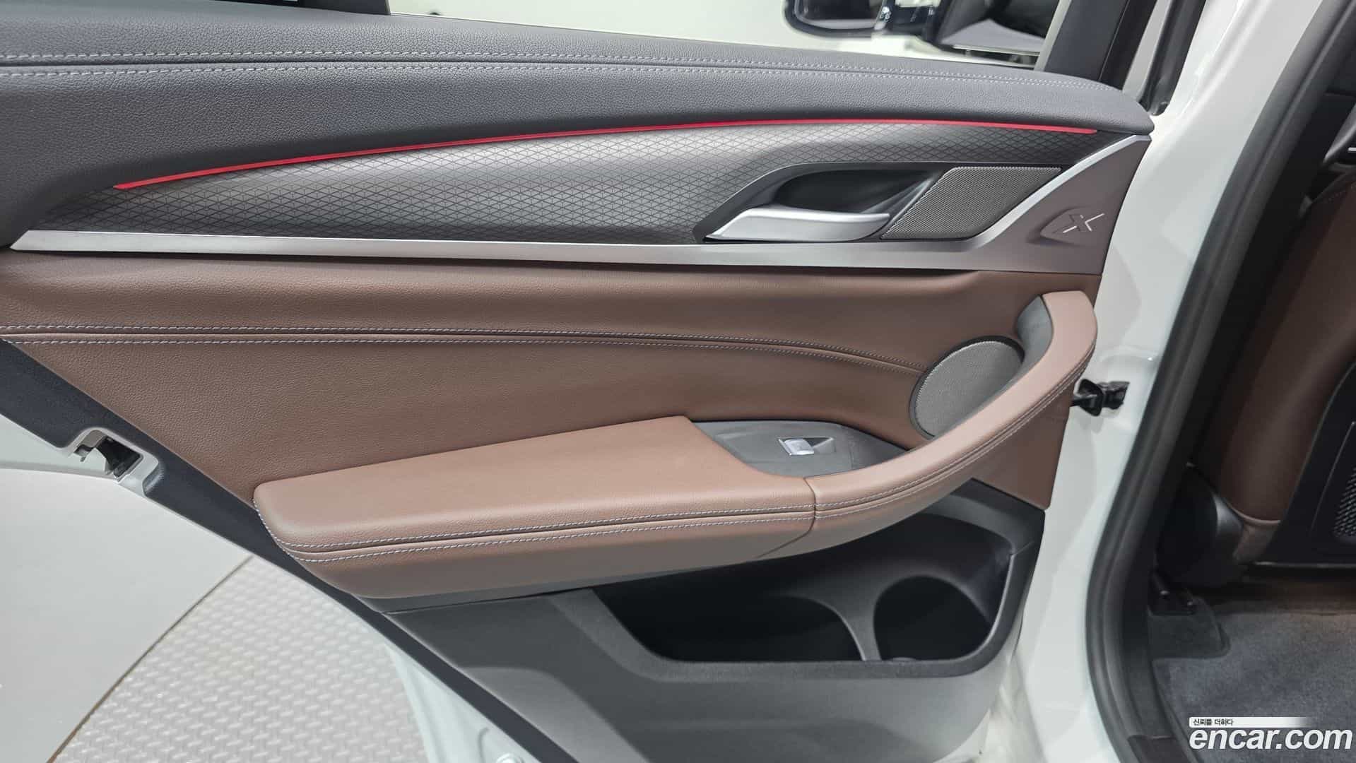 X4 BMW 2025.5-INNER-035