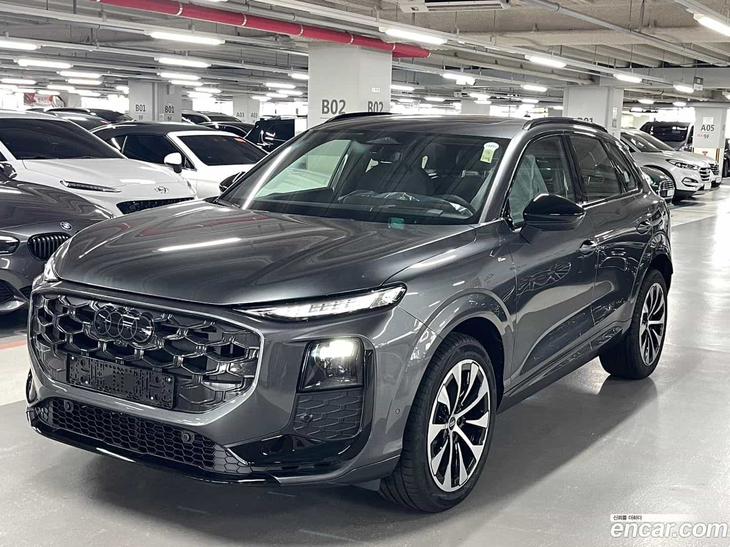 Q3 Audi 2026.6-OUTER-004