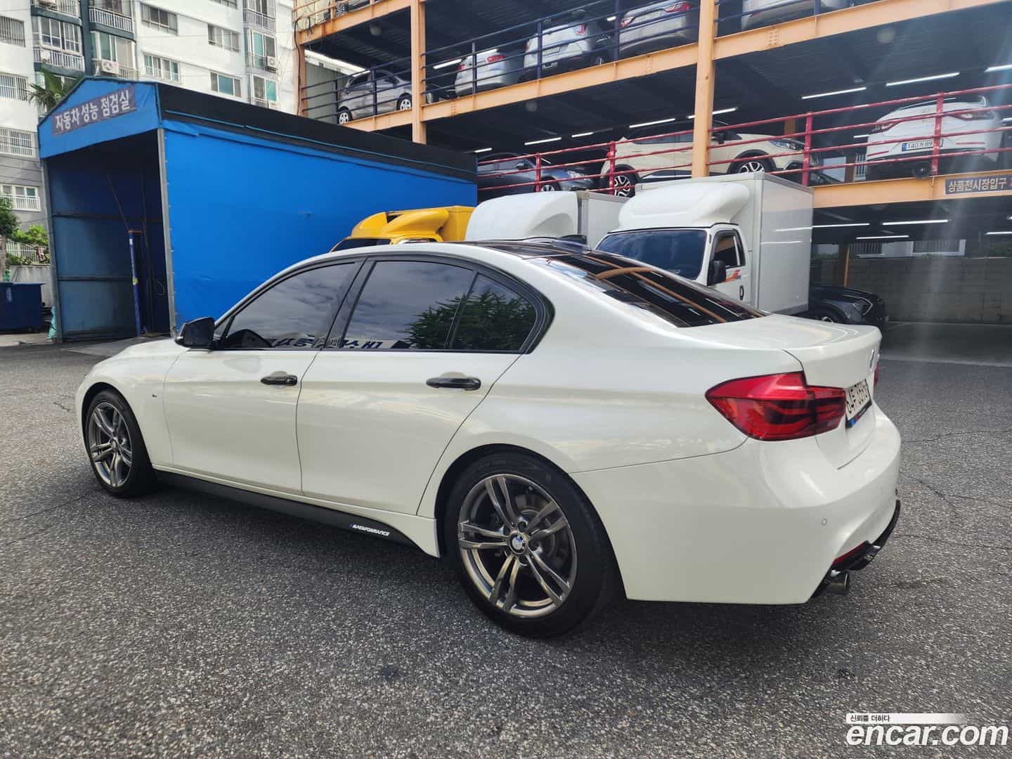 3-Series BMW 2018.1-OUTER-004