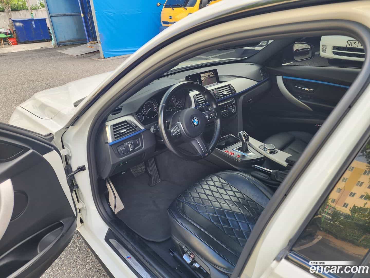 3-Series BMW 2018.1-INNER-007