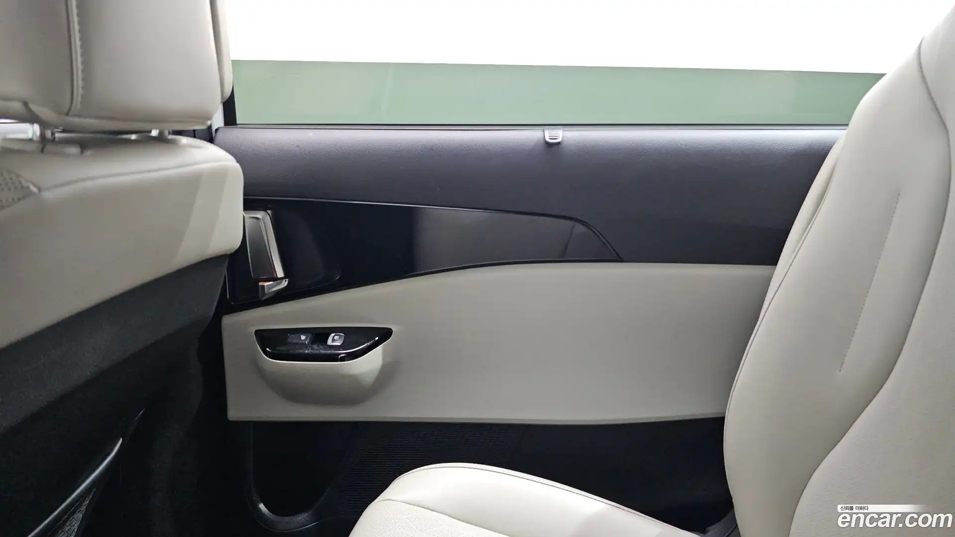 Canival Kia 2022.5-INNER-035