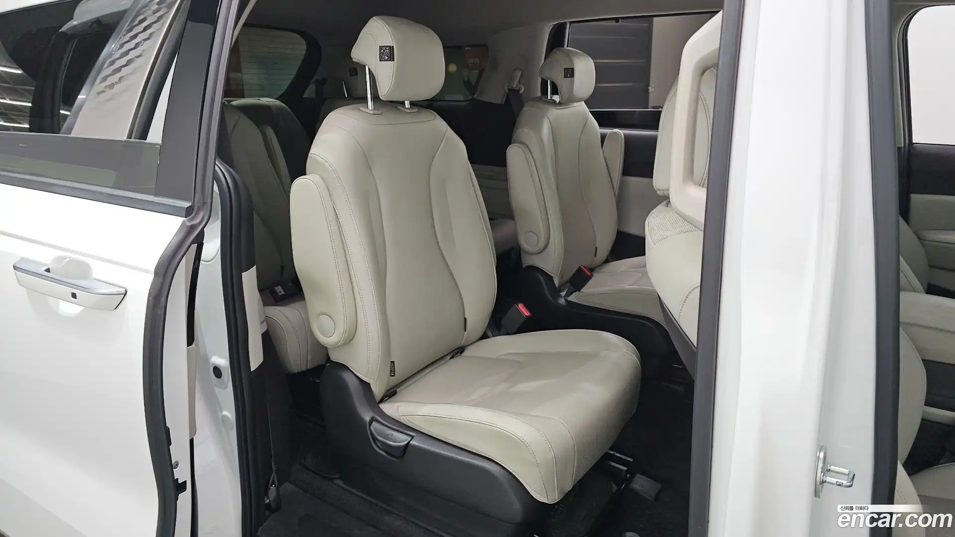 Canival Kia 2022.5-INNER-036