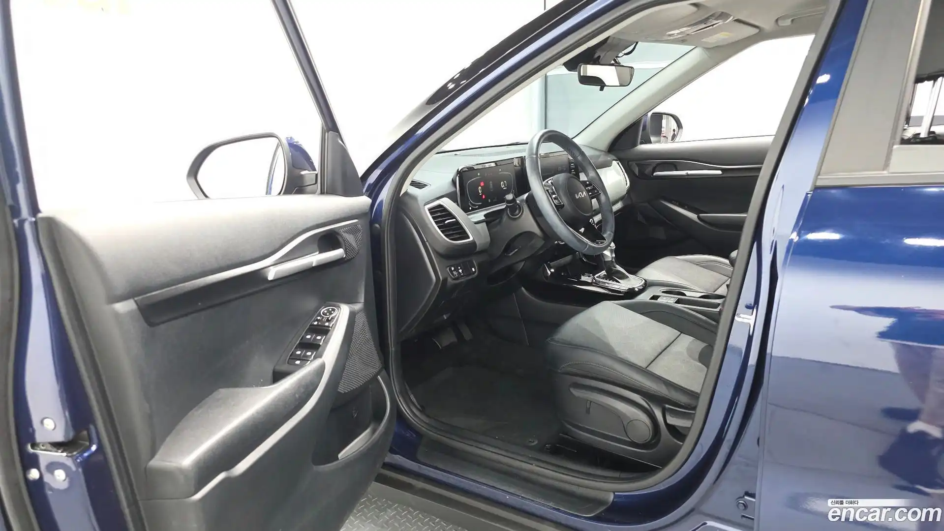 Seltos Kia 2023.5-INNER-010