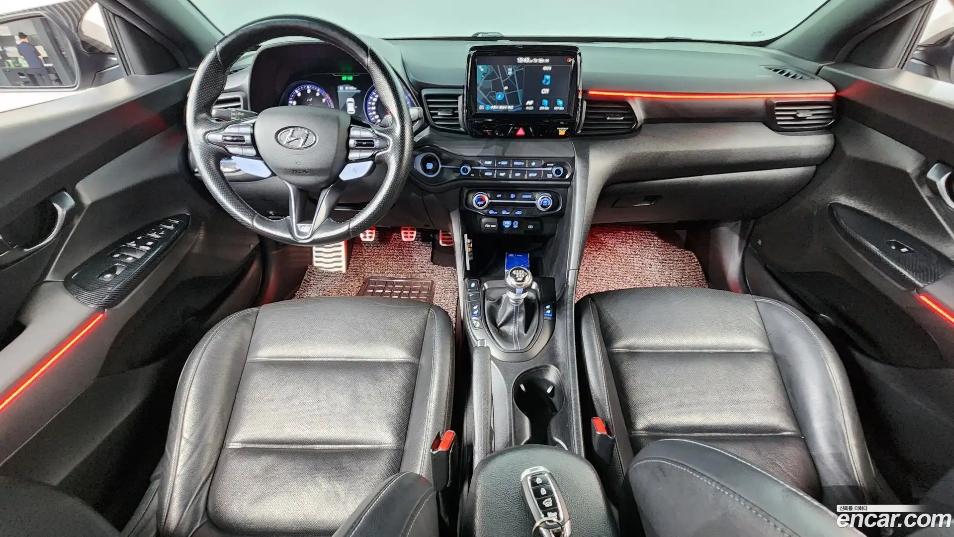 Veloster Hyundai 2018.9-INNER-007