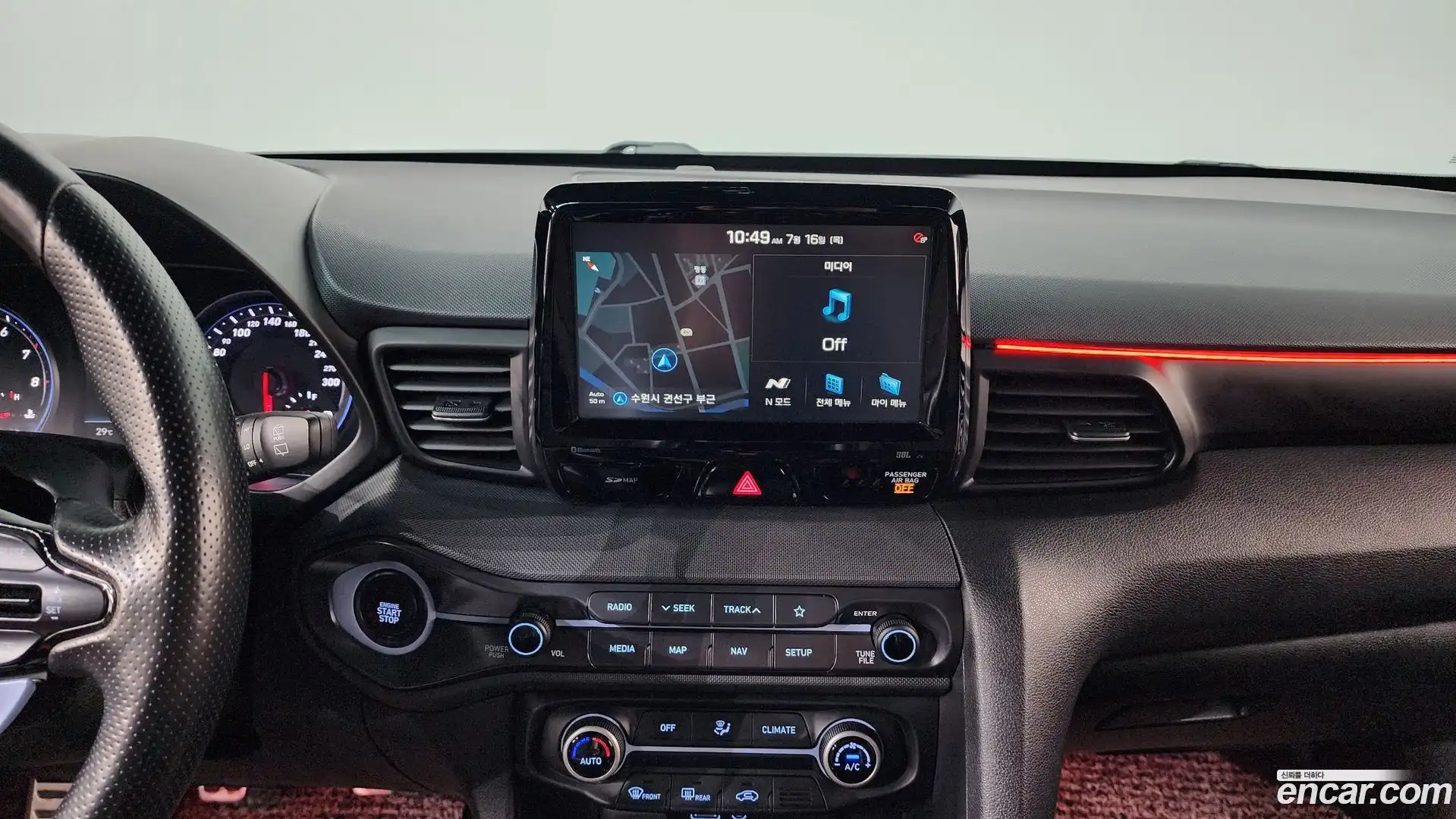 Veloster Hyundai 2018.9-OPTION-016
