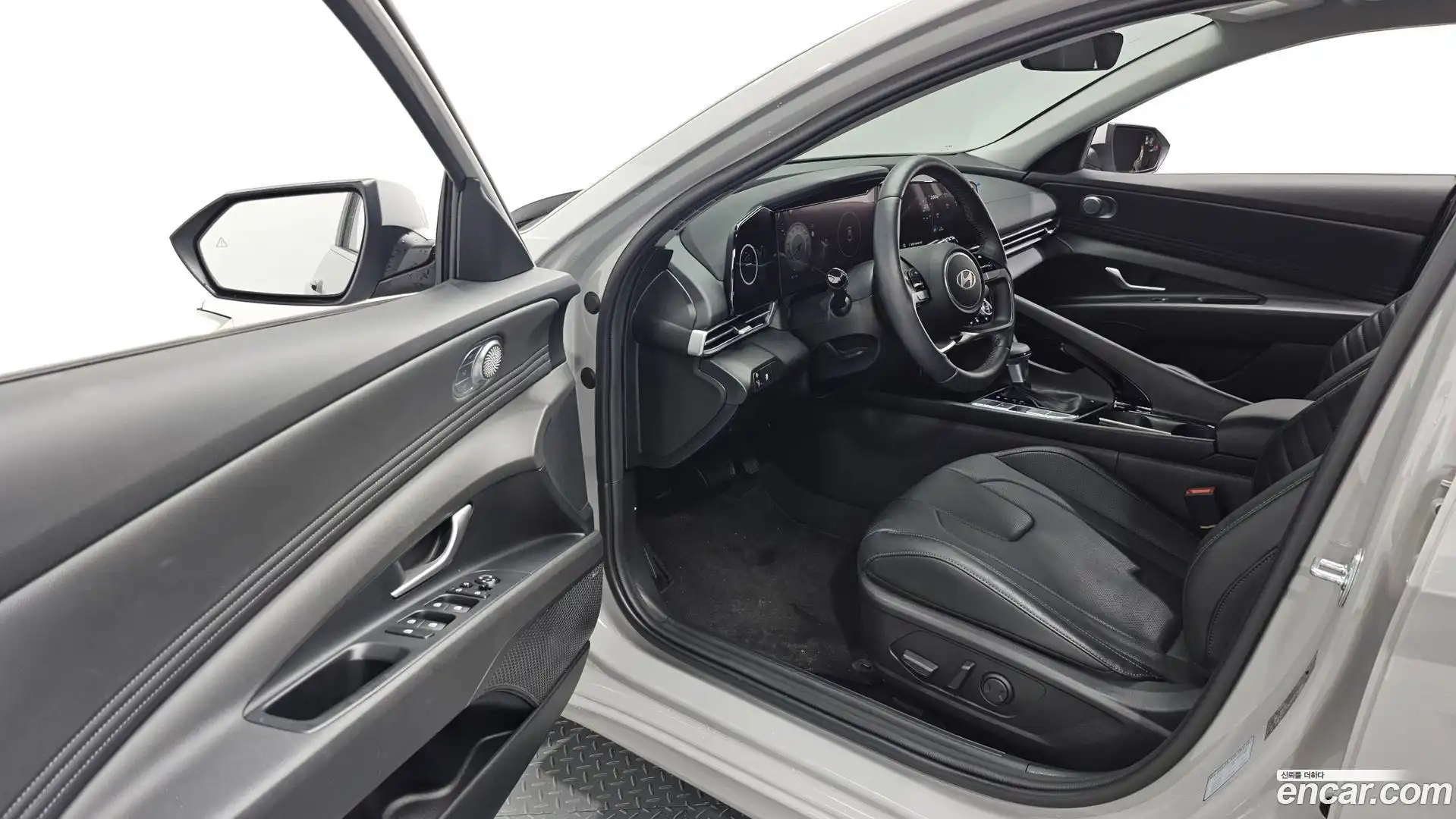 AVANTE Hyundai 2023.5-INNER-010