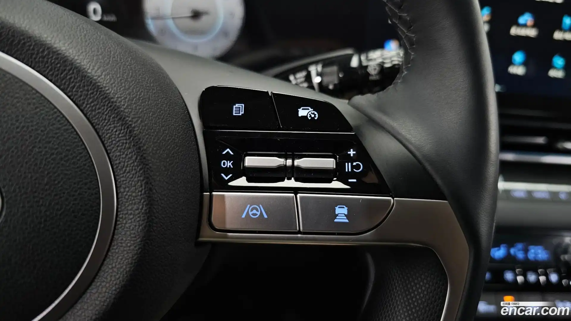 AVANTE Hyundai 2023.5-OPTION-018