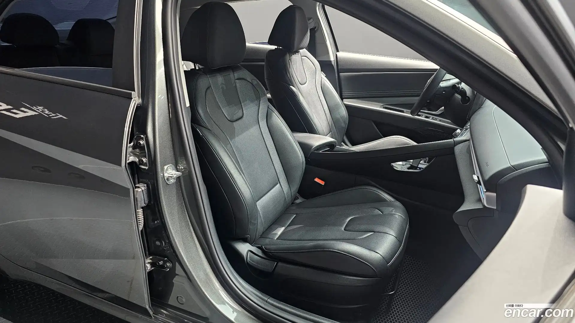 AVANTE Hyundai 2021.5-OPTION-016