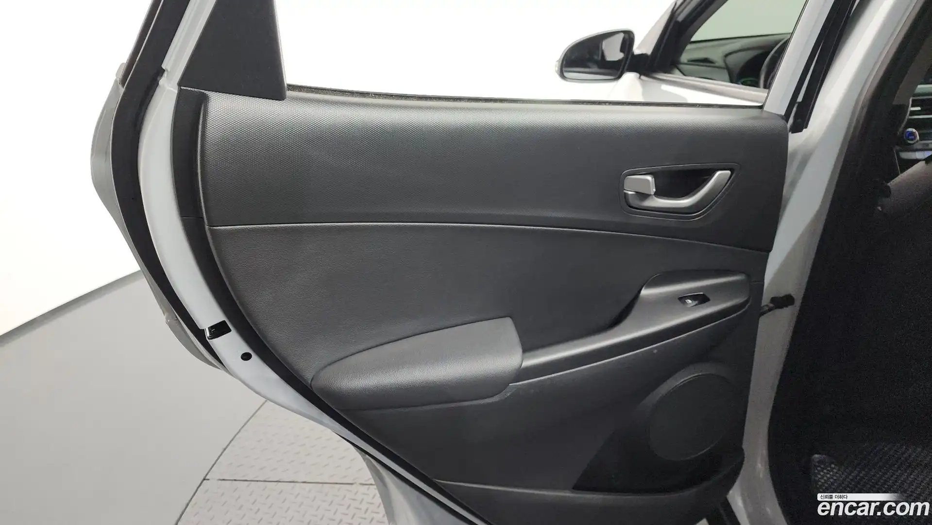 Kona Hyundai 2019.10-INNER-035