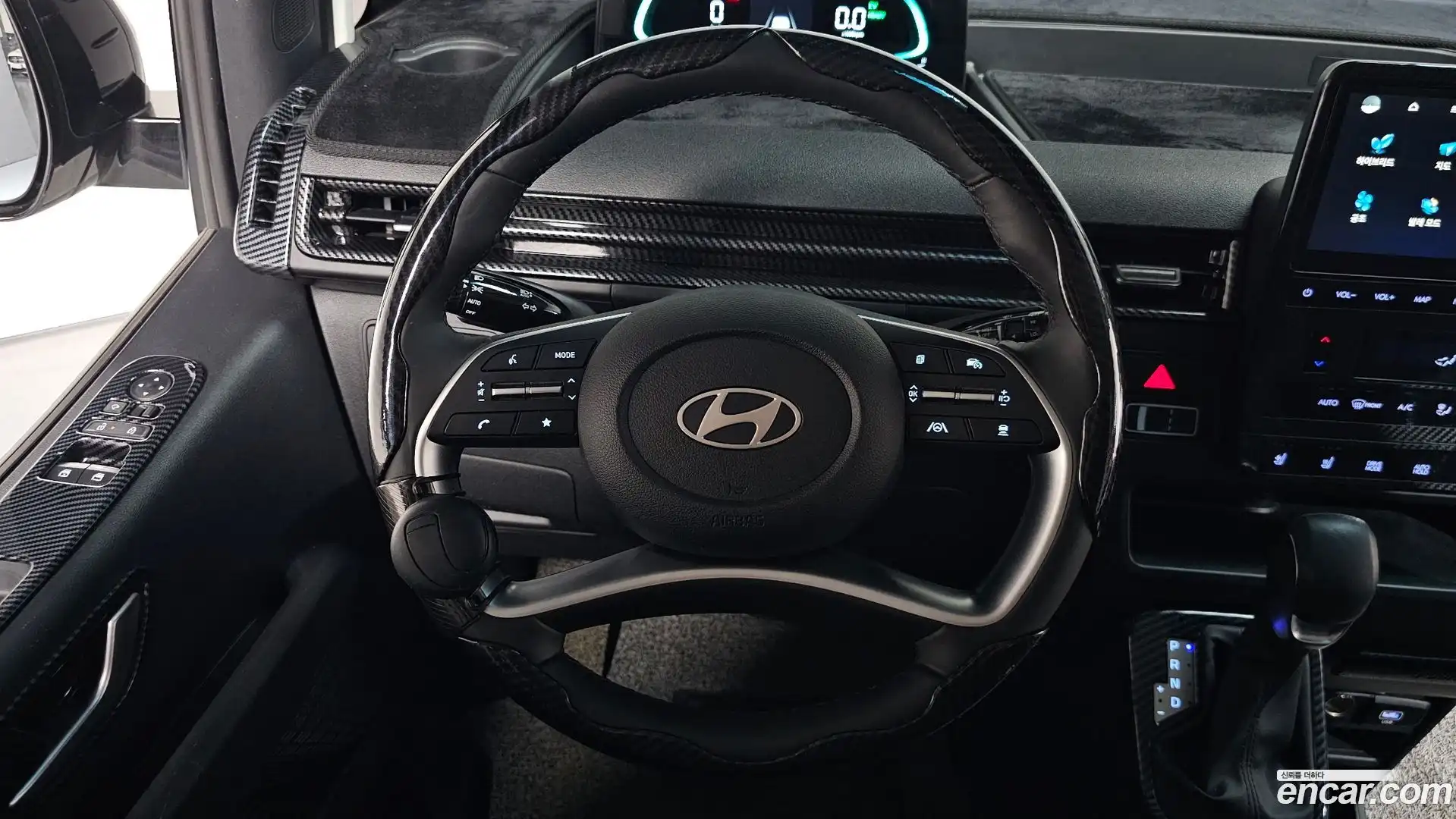 Staria Hyundai 2025.5-OPTION-017