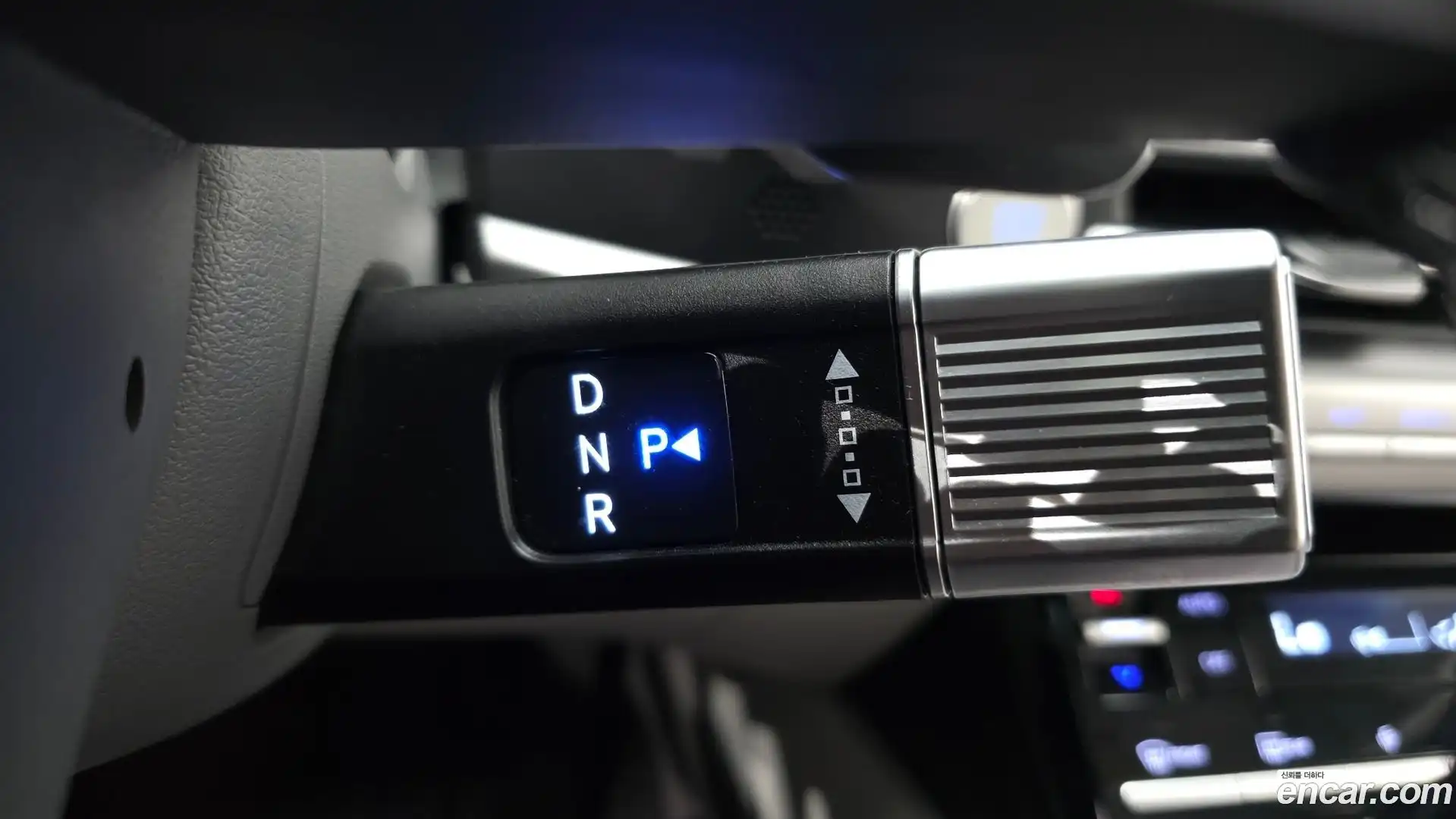 Grandeur Hyundai 2023.1-INNER-009