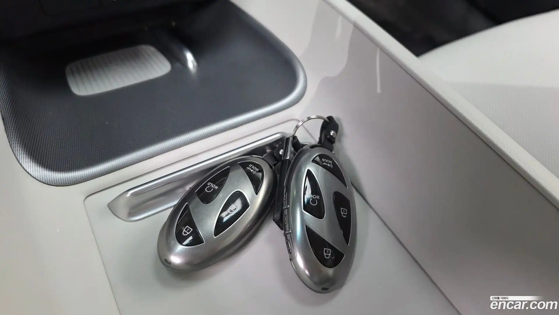 Grandeur Hyundai 2023.1-OPTION-021