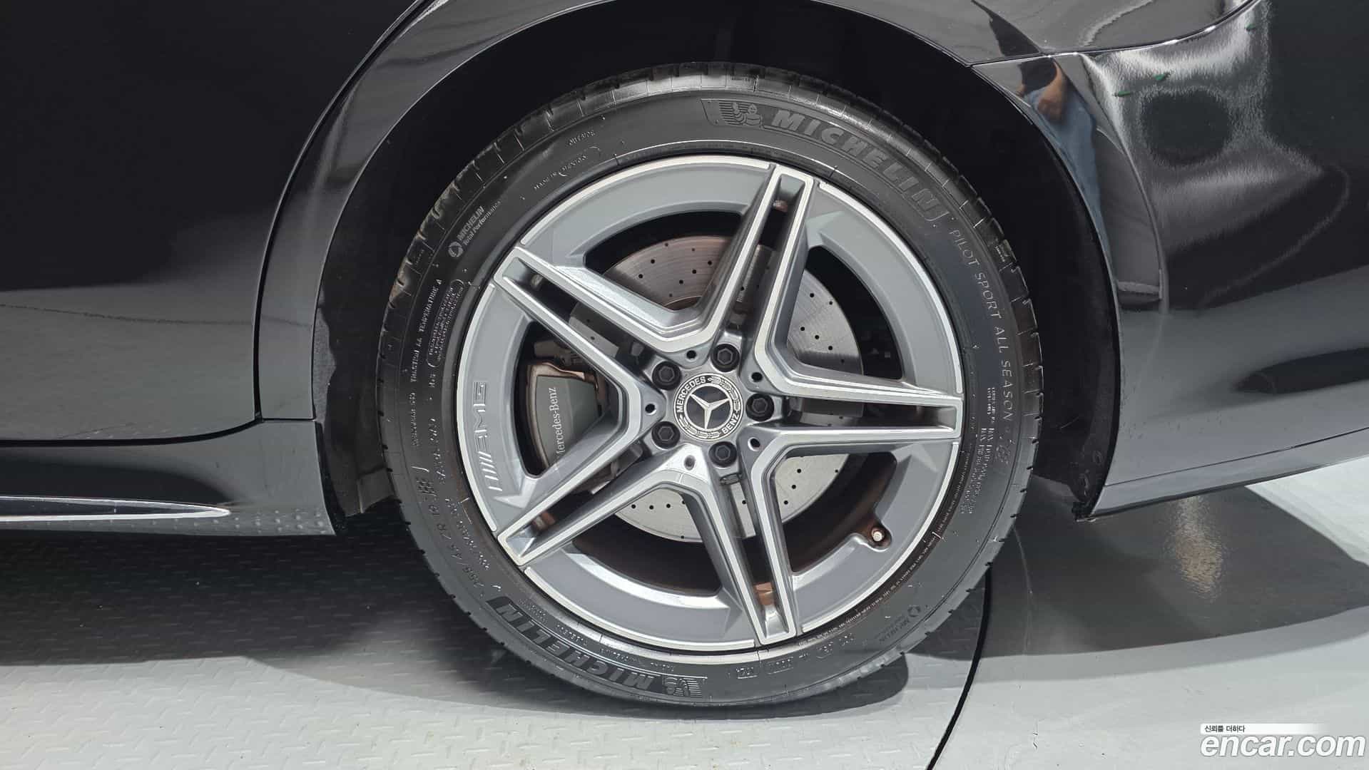 S-Class Mercedes-Benz 2022.3-OUTER-031